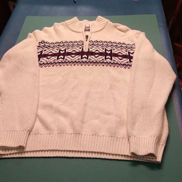 Izod White and Red Snowflake 3/4 Zip Up Cotton Blend Sweater - Picture 1 of 9